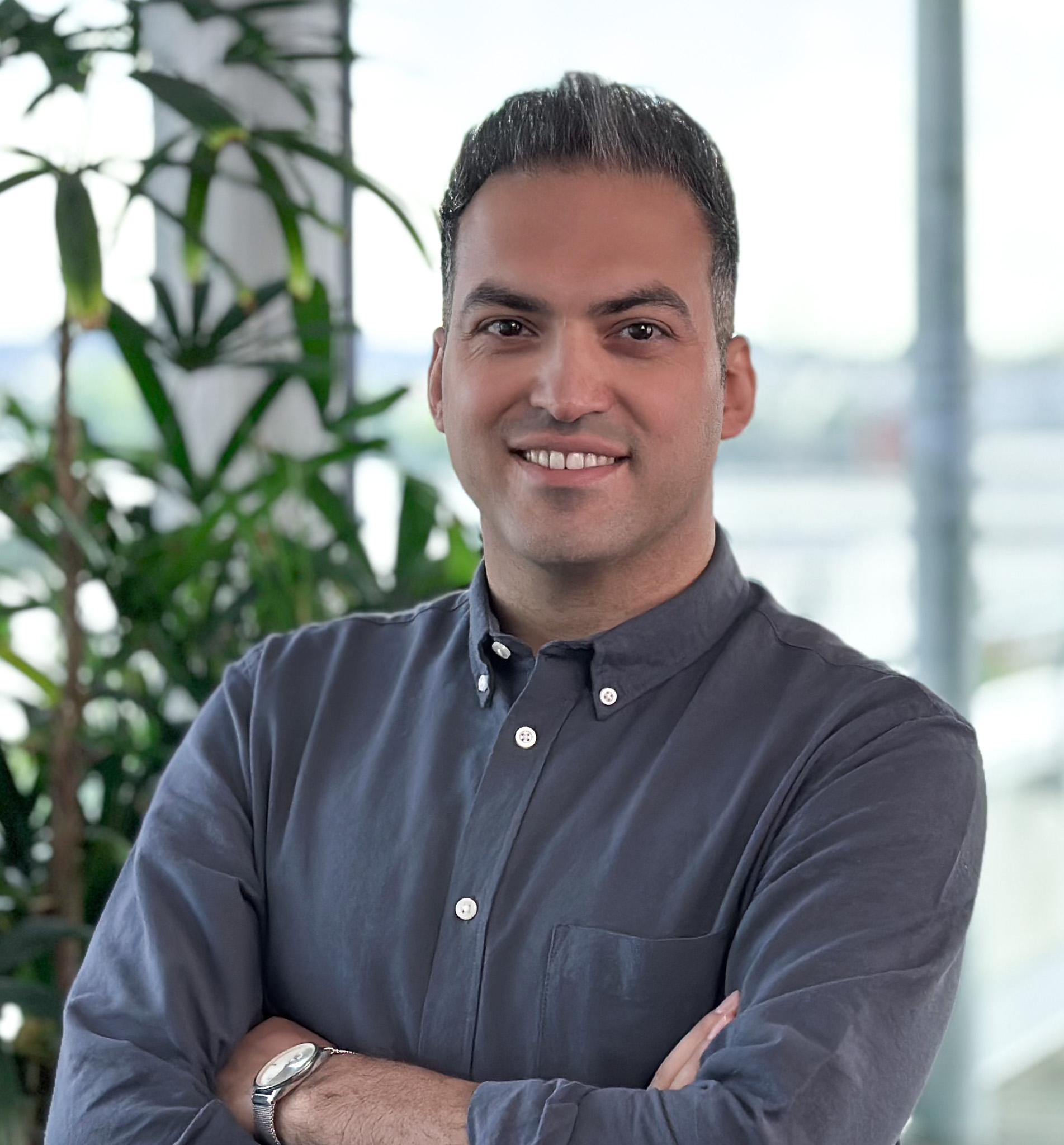 Portrait of STAR team member Masoud G.